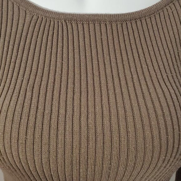 Taupe Sandy Brown Cropped Long Sleeve Knit Top Scoop Neck- M - Picture 2 of 7